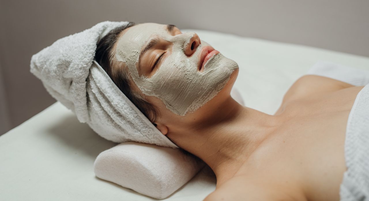 How to take care of your skin after a Chemical Peel